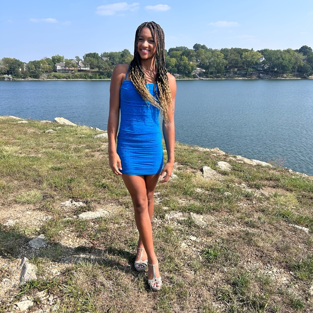 Blue Windsor homecoming dress
